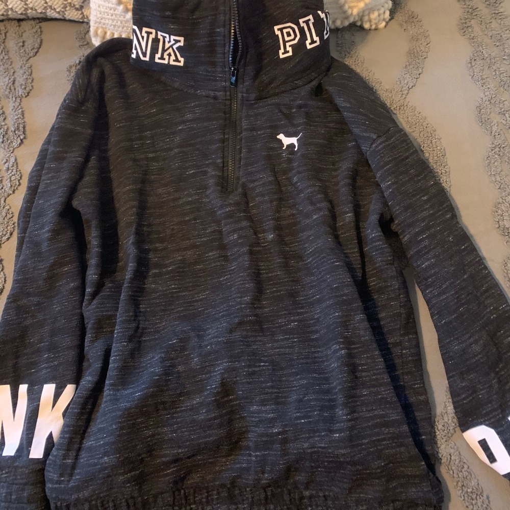SIZE M VICTORIAS SECRET PINK SWEATSHIRT